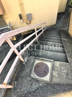 【エントランス】 | ハイツＭ | ゆとりのあるエントランスです