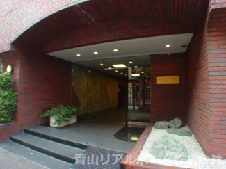 【エントランス】