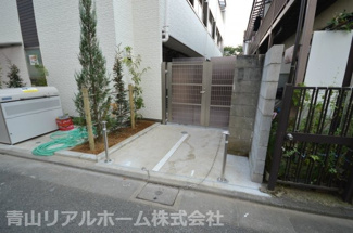 【その他共用部分】 | バイク置場（有料）