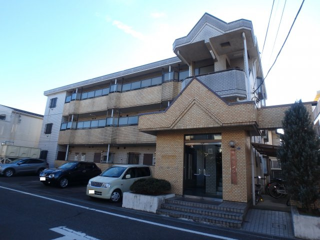 千成マンションの外観