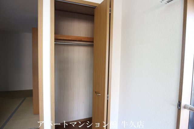 キャッスルタルイ弐番館の収納