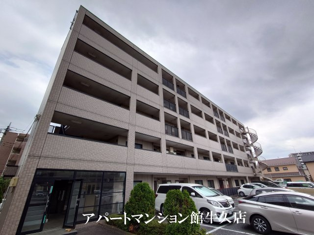 キャッスルタルイ弐番館の外観