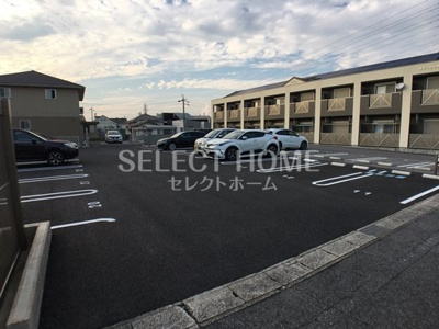 【駐車場】 | グリーンシティ竜美Ｍ棟 | 駐車スペースもあります