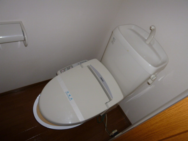 エスポワールのトイレ|シャワー付きトイレ