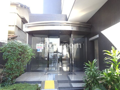 【エントランス】 | プリミエール江坂 | マンション入口です