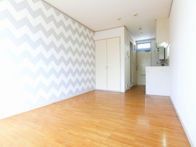 【寝室】 | エステートアイⅤ | 南西向き洋室7.4帖☆収納スペースがあります♪荷物をたっぷり収納できてお部屋がすっきり片付きます☆