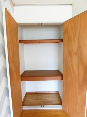 【収納】 | エステートアイⅤ | 洋室7.4帖のお部屋にある収納スペースです！お部屋がすっきり片付いて快適に☆