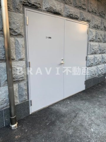 プレサンス谷町九丁目駅前　BRAVI不動産のその他共用部分|【プレサンス谷町九丁目駅前】ゴミ置き場