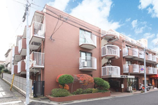 【外観】 | 浅草線「馬込」駅徒歩1分と好立地！駅近ならではの便利な住環境も魅力的です。