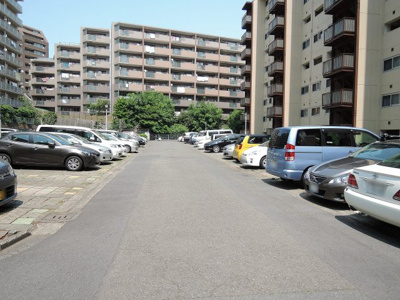 【駐車場】 | 三ツ沢ハイタウン3号棟 | 平置き駐車場