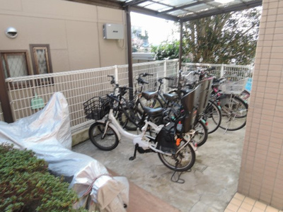 【その他共用部分】 | アドヴァンス保土ヶ谷 | 駐輪場です。