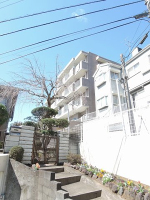 【外観】 | アドヴァンス保土ヶ谷 | 4階南向きにつき通風良好。晴れた日は富士山が見えます
独立性の高い洋室は子供部屋、書斎など多目的利用が可能♪