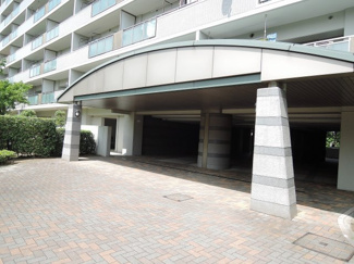 【エントランス】 | 横浜市営地下鉄グリーンライン「北山田」駅徒歩12分
横浜市営地下鉄グリーンライン・ブルーライン「センター北」駅徒歩13分