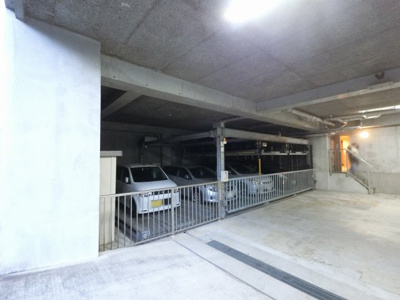 【駐車場】 | ライフレビュー横濱 | 機械式駐車場