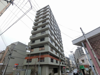 【外観】 | 東南・南西角部屋につき採光・通風良好
住まいの独立性を高める玄関ポーチ付♪