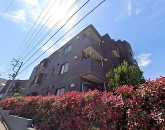 【外観】 | 南西角部屋につき陽当たり・通風良好です。
匂いが居室につきにくい独立キッチン採用。
