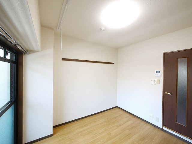 コーポひろおかの洋室|きれいな洋室です
