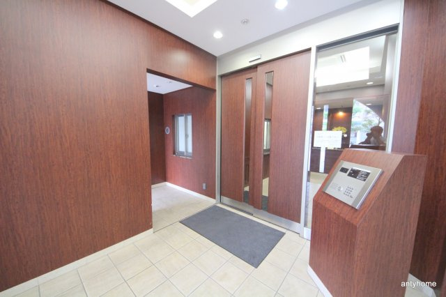 グレンパーク梅田北　仲介手数料無料のロビー