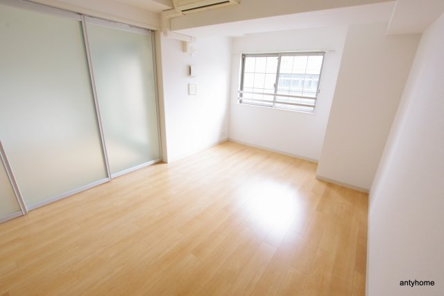 グレンパーク梅田北　仲介手数料無料の居間・リビング