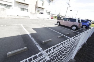 【駐車場】 | シャーメゾン秋山Ｂ
