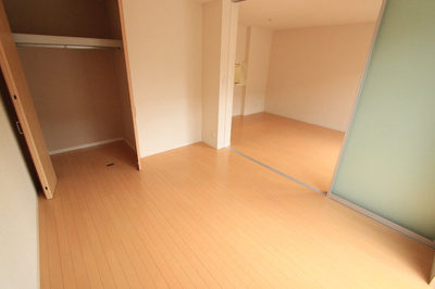 【洋室】 | シャーメゾン秋山Ｂ | 落ち着いた色調の洋室です