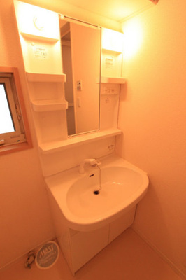 【独立洗面台】 | シャーメゾン秋山Ｂ | 独立洗面化粧台付き