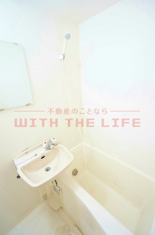 アムール松福園【キャッシュバック対象物件】の浴室|日々の暮らしに欠かせないお風呂です