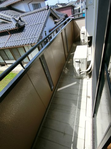 サン・ルミエールD棟のバルコニー