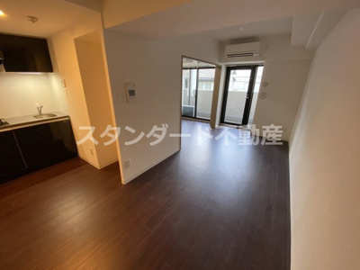 【居間・リビング】 | ファーストフィオーレ梅田イースト