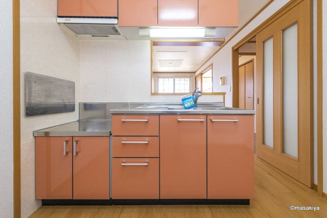 サラミタージュのキッチン|カウンターキッチン