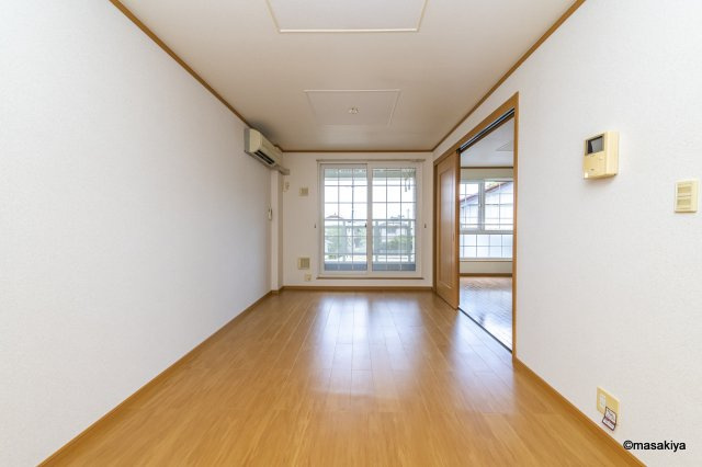 サラミタージュの居間・リビング|リビング