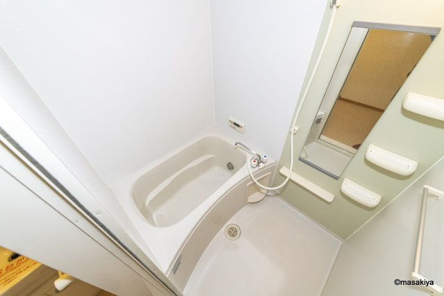 サラミタージュの浴室|お風呂　追い焚き付きです。