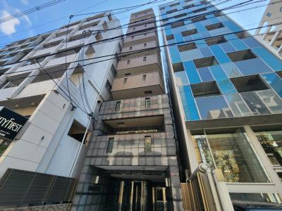 アマデウス西洞院の外観
