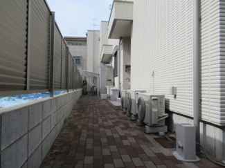 【エントランス】 | 落ち着いたエントランスです