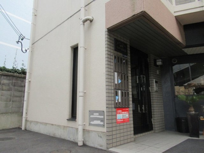 【エントランス】 | ジュネス高井田（高井田賃貸） | 毎日通るエントランスはこのようになっています