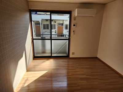 【洋室】 | シャトレー・ワタナベ2