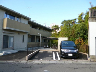 【駐車場】 | いつでも目の届く敷地内に駐車場があります♪荷物がかさばりがちなお買物にも、敷地内駐車場があると便利ですよね☆