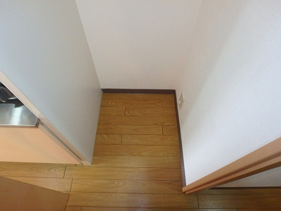 【設備】 | アリオーラ西梅田 | 冷蔵庫置場