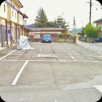 【駐車場】 | ボンヌ・シャンス | アスファルトの駐車場！