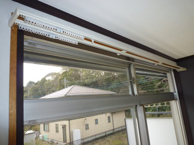 【設備】 | ロワール | カーテンレール