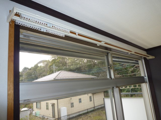 【設備】 | ロワール | カーテンレール