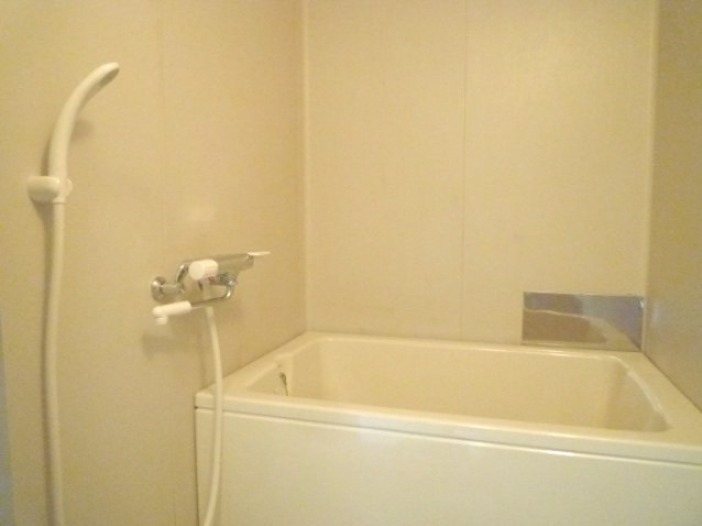 【浴室】 | ロワール | シャワー付き