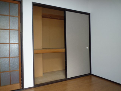 【収納】 | ロワール | たっぷり収納できる押入れ