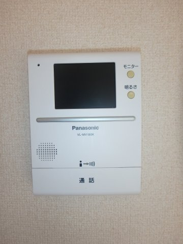 ブルーリバーのセキュリティ|ブルーリバー　（倉敷市中庄　賃貸アパート）　カメラ付きインターホン