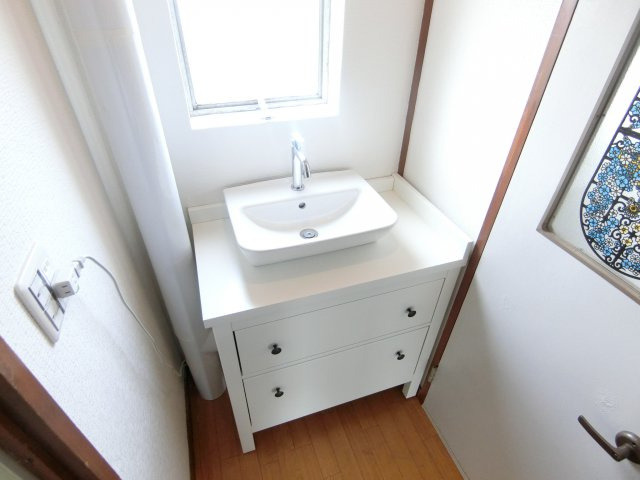 金剛第三住宅215棟の洗面所