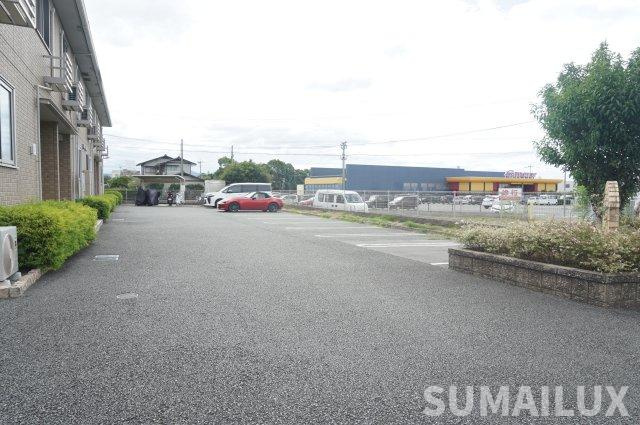熊本市北区武蔵ケ丘１丁目のアパートの駐車場
