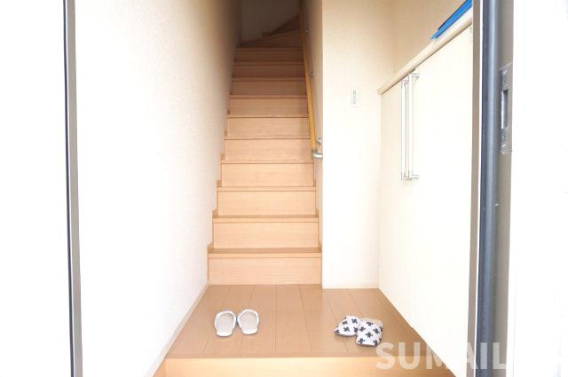 熊本市北区武蔵ケ丘１丁目のアパートの玄関