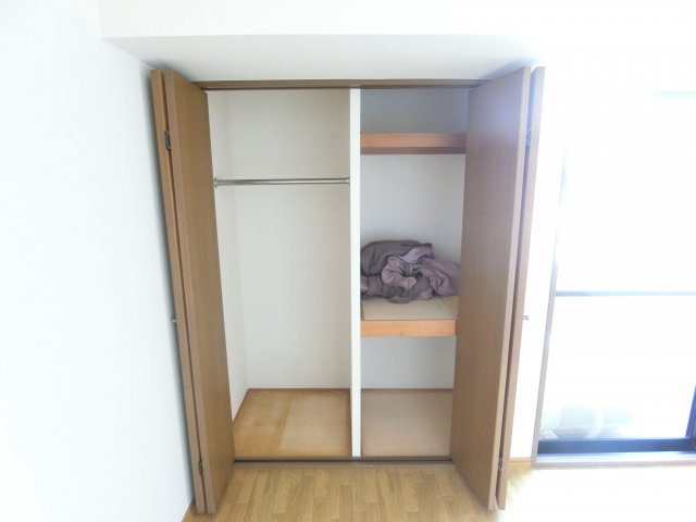 ルミエールＳの収納|同マンション別部屋写真