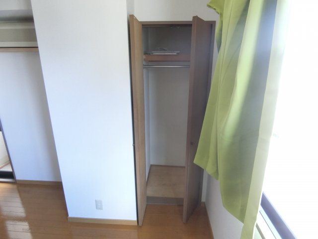 ルミエールＳの収納