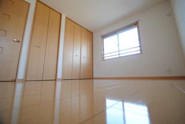 K・ブロッサムの洋室|ゆったりした洋室です